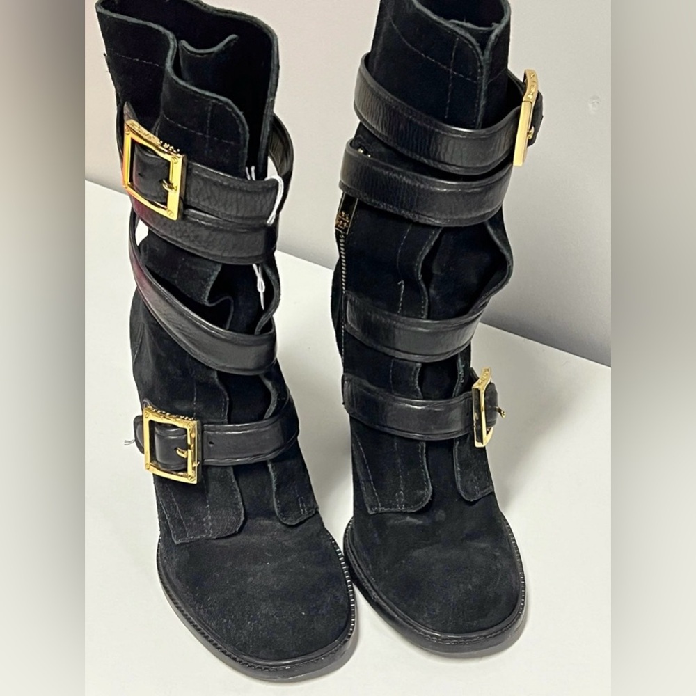✨Tory Burch Black Suede Buckle Boots Size 8.5✨ - Picture 4 of 7